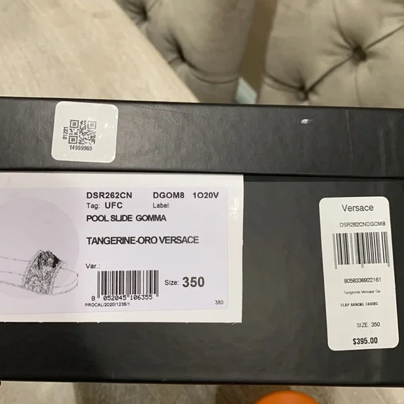 Versace Women Pool Slides - Picture 9 of 9